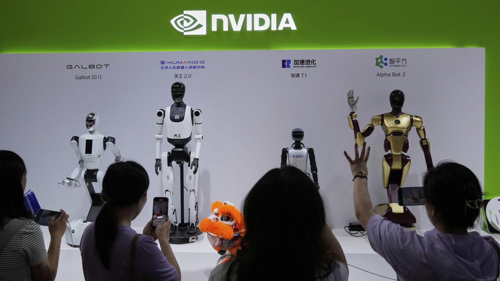 Nvidias AI chip sales surged but tech bubble worries persist