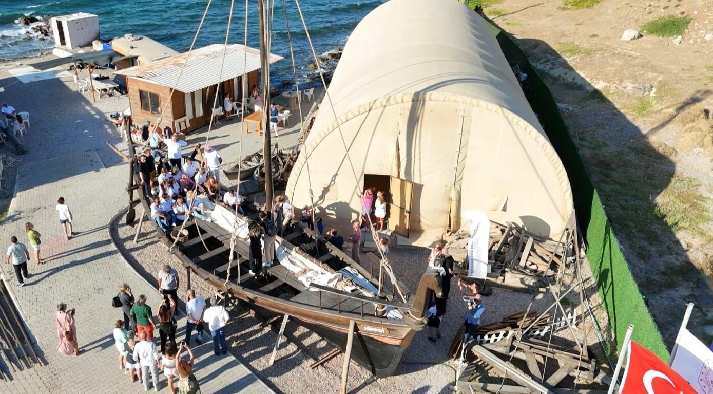 Ship to retrace Homer’s epic voyage