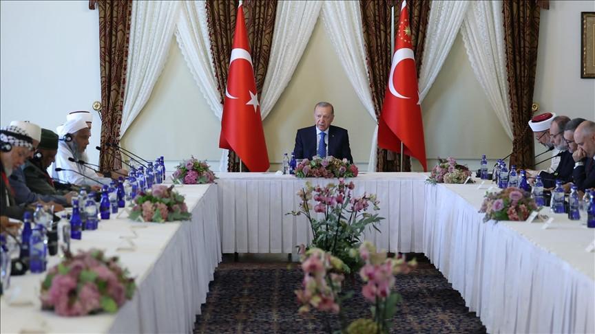 Erdoğan receives delegation of International Union of Muslim Scholars
