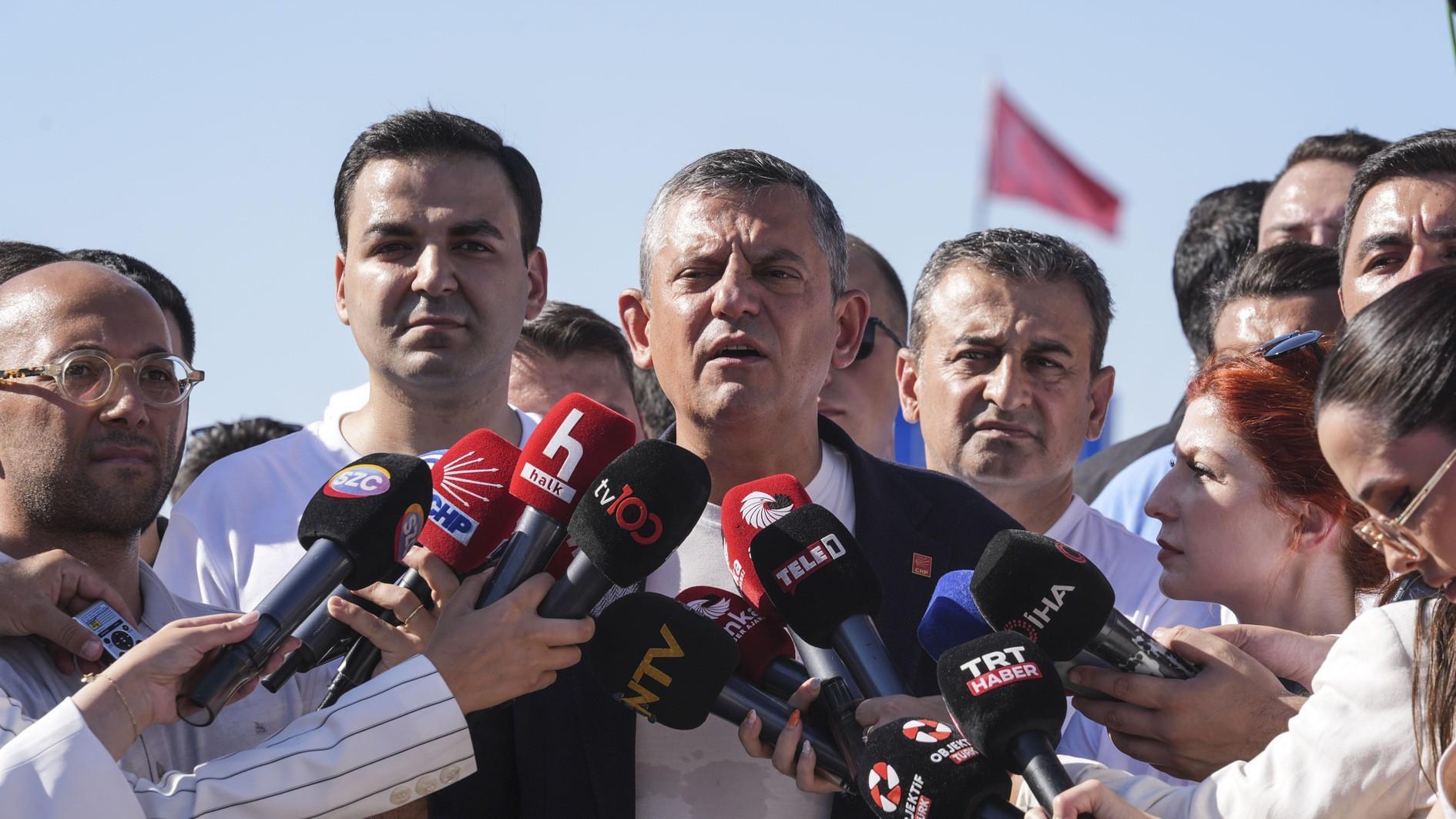 CHP leader says open to path of democracy with Bahçeli