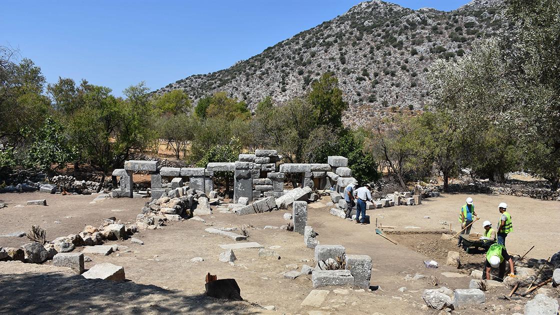 Remarkable finds mark end of 2025 excavations at Phoenix ancient city