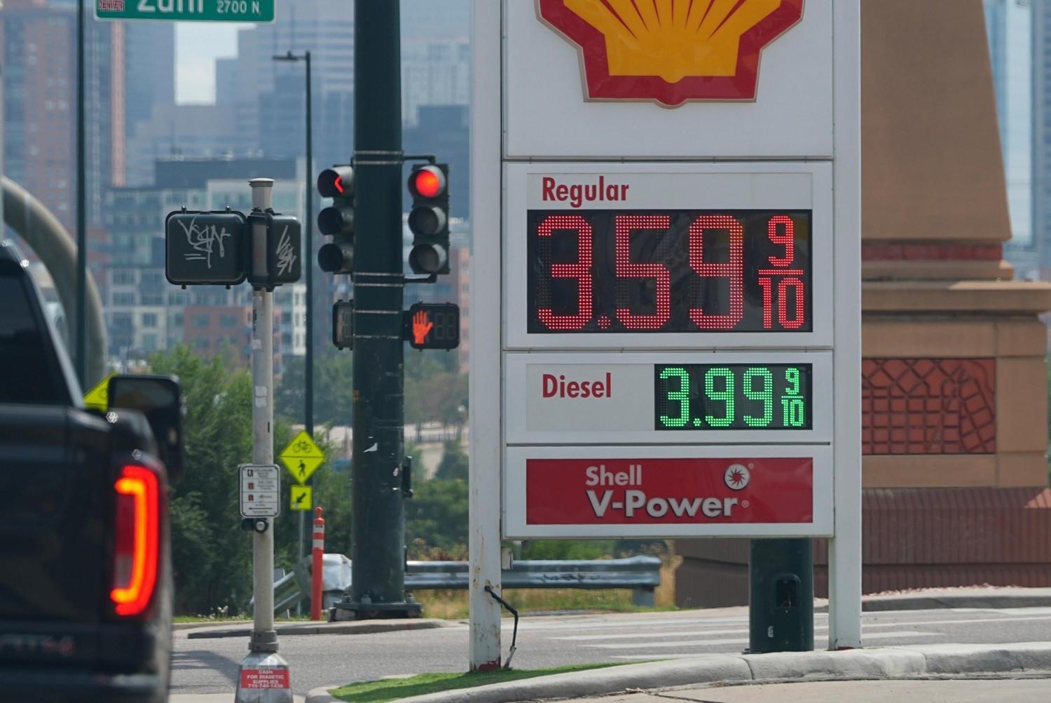 Brent drops over $4 in August after three-month rally