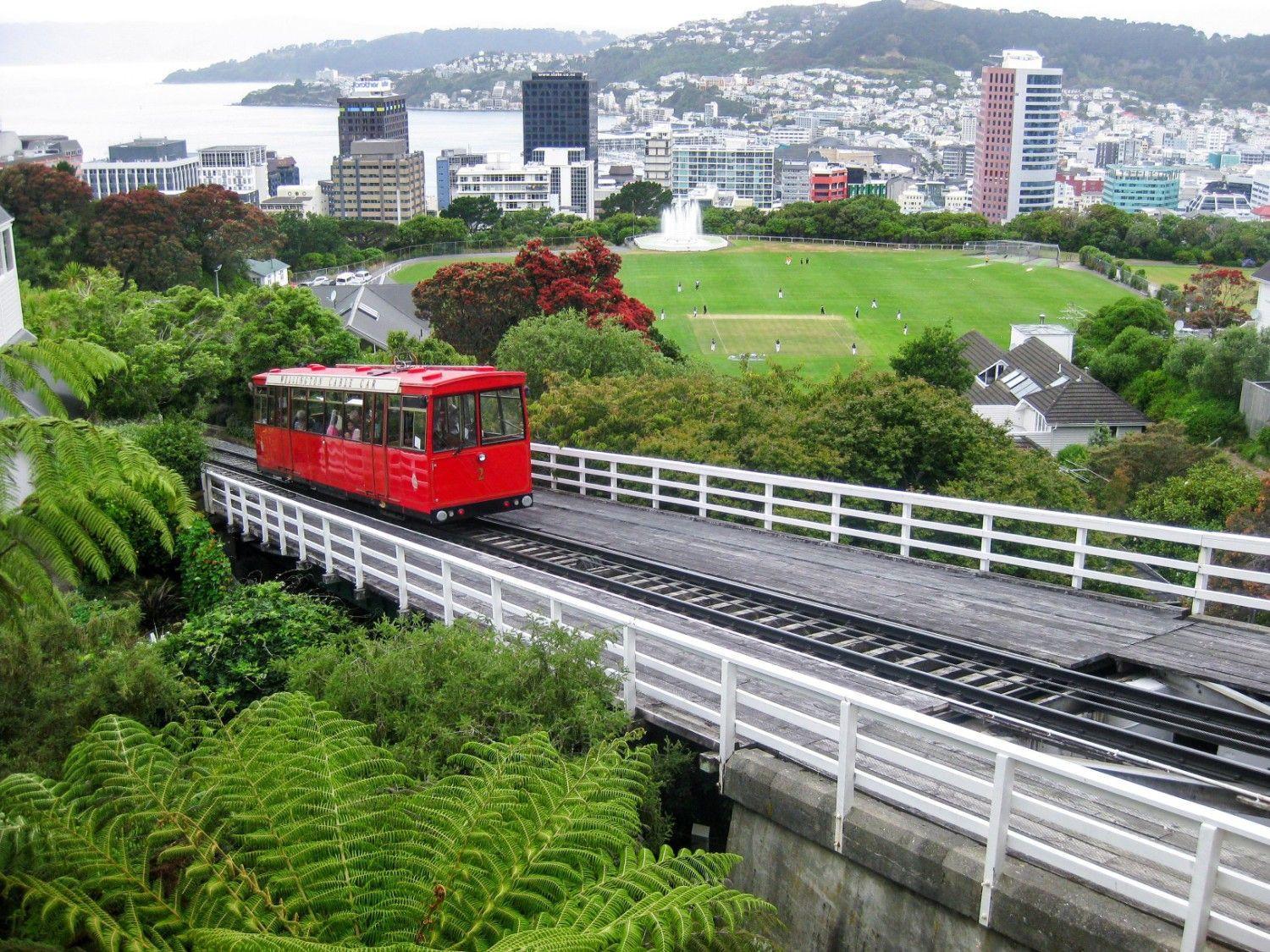 New Zealand relaxes rules on foreigners owning property