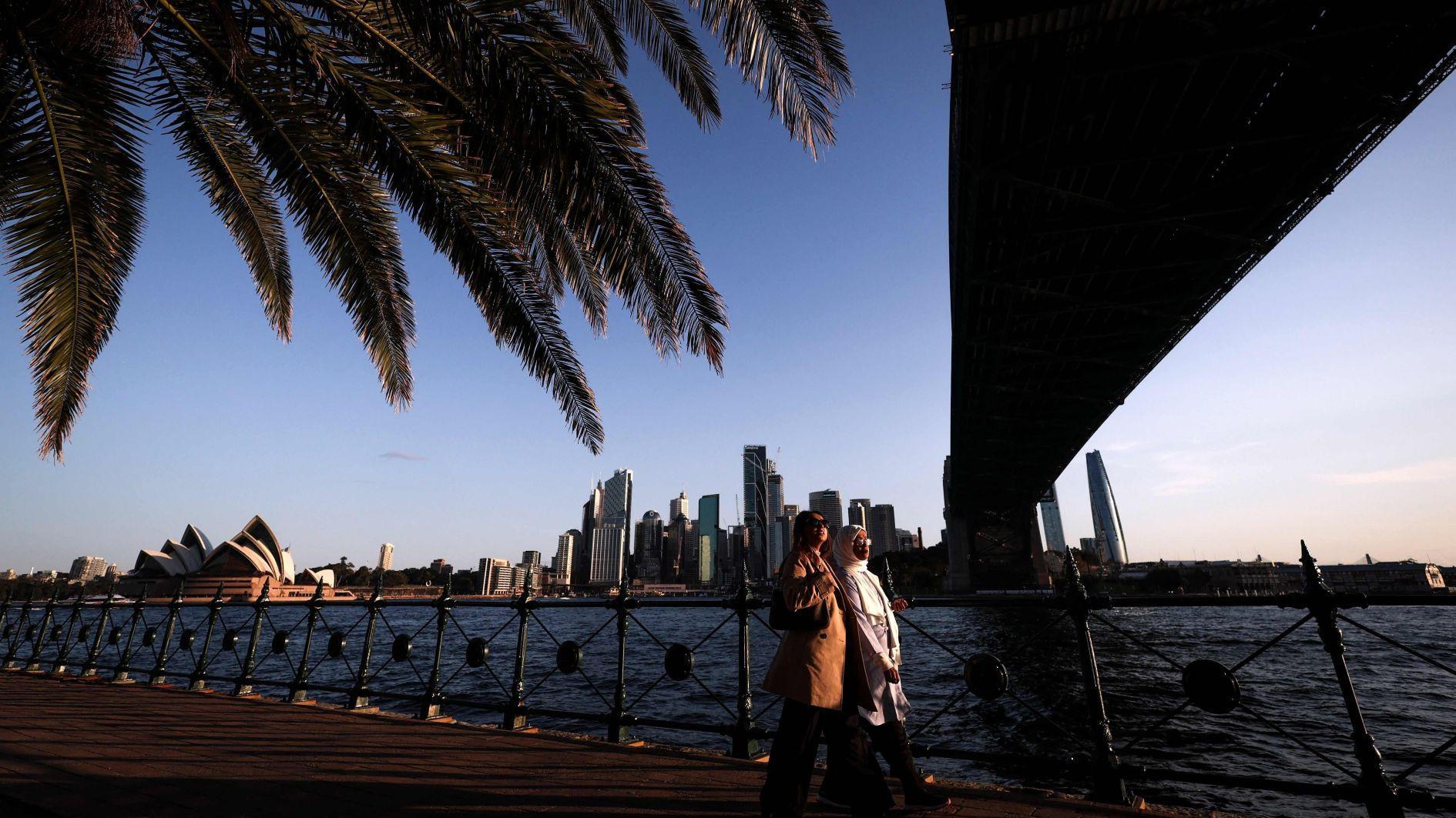 Australia posts larger-than-expected economic growth