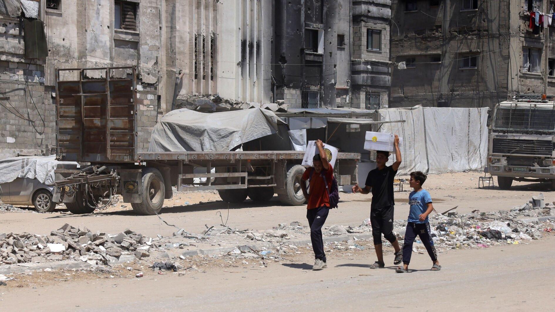 Aid airdrops over Gaza suspended: Jordanian official