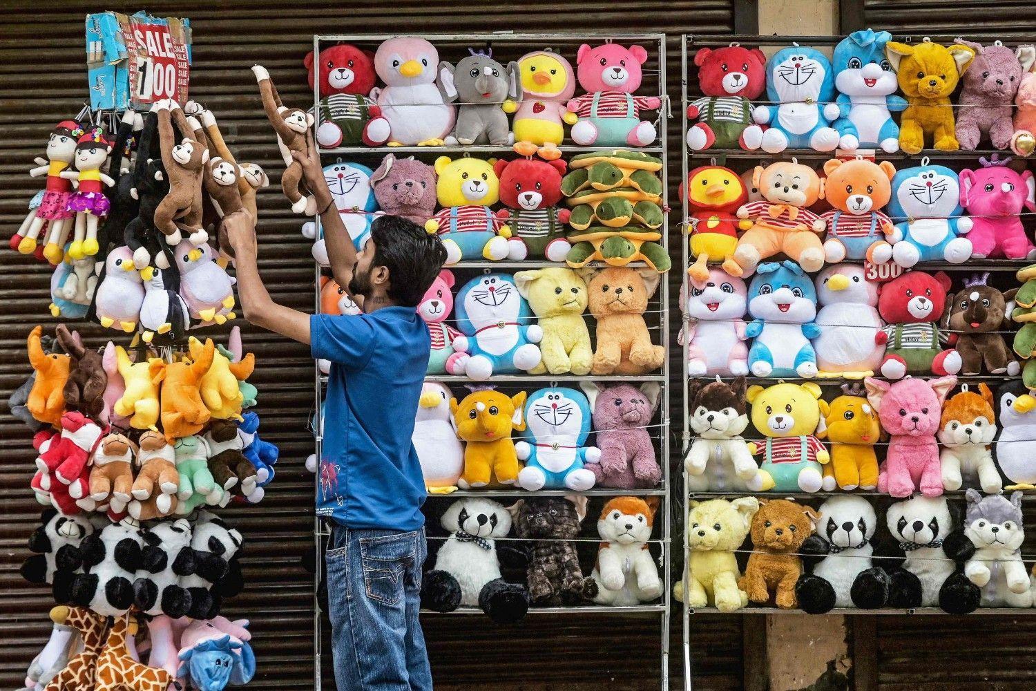 India slashes consumption tax to spur domestic demand