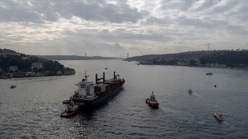 Istanbul imposes strict restrictions on large Bosphorus vessels
