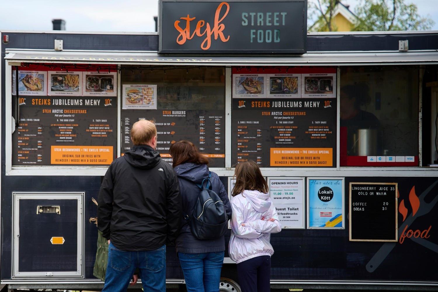 Sweden to temporarily slash VAT on food products