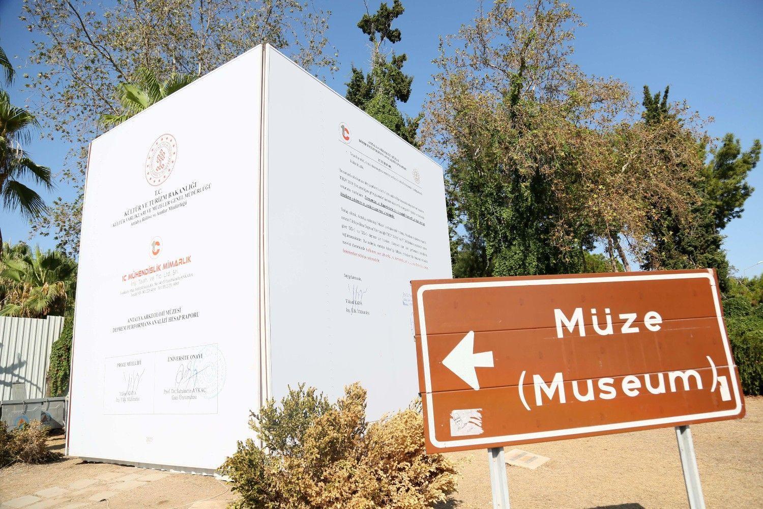 Seismic report sparks debate over Antalya museum closure
