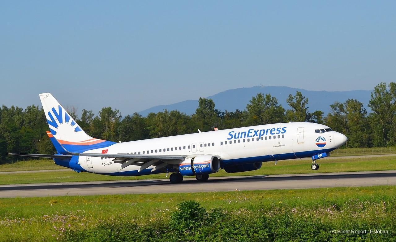 SunExpress carries 2.6 million tourists to Antalya in eight months