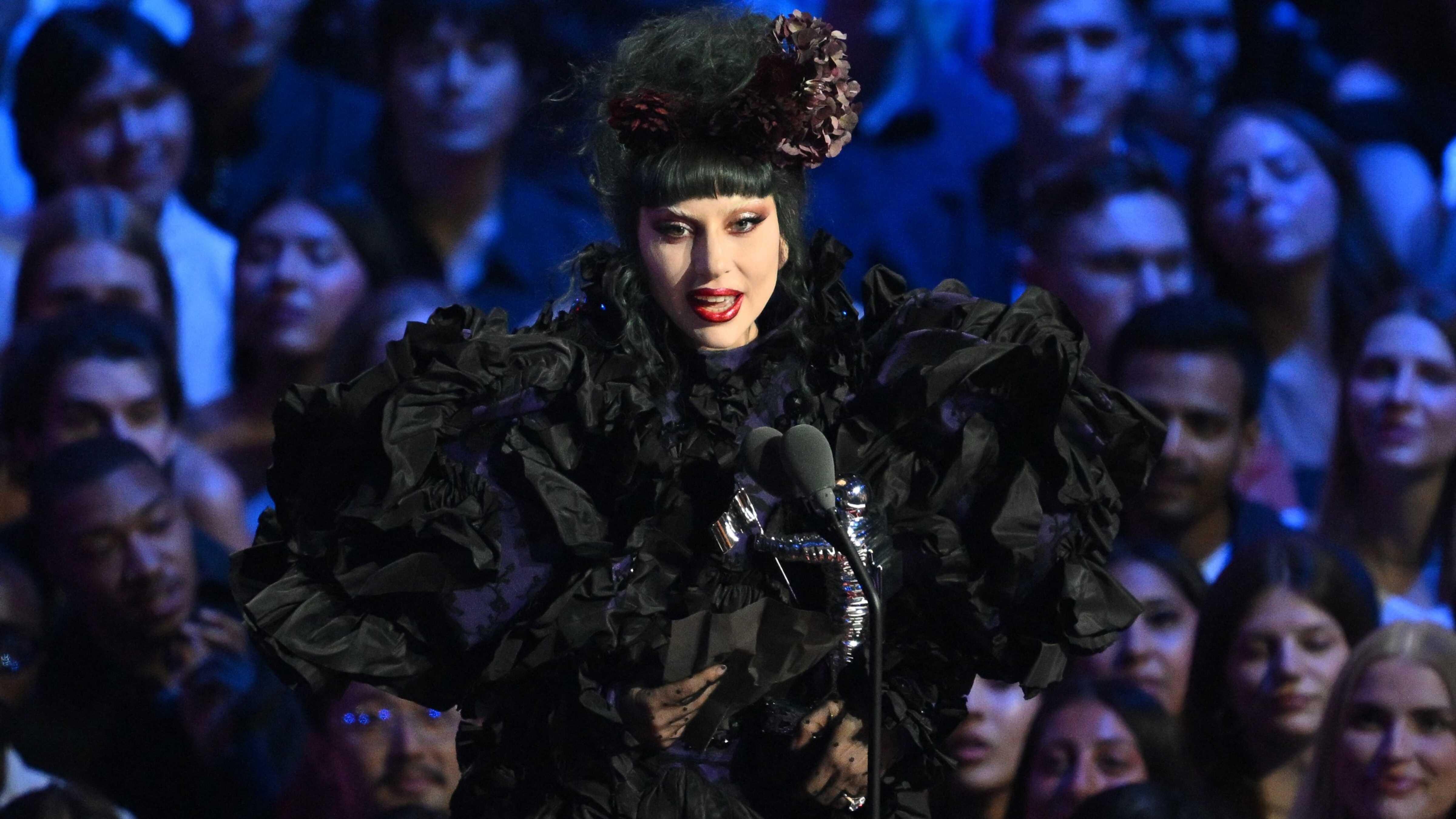 MTV Awards celebrates music icons with Gaga, Carey, Martin