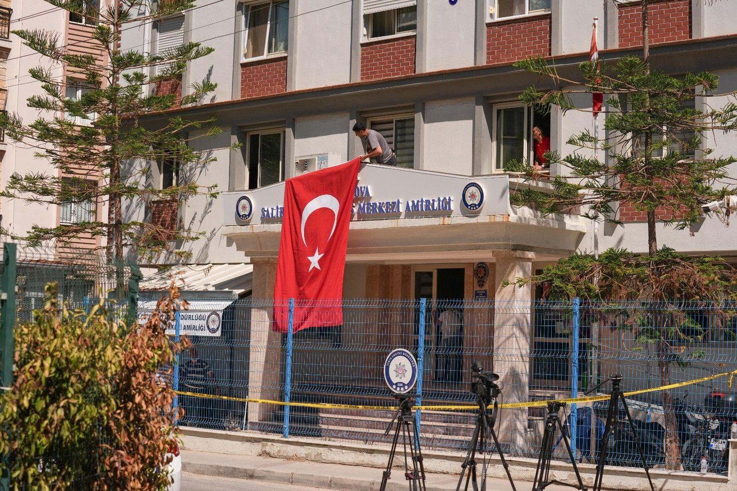 Prosecutors probe terror links over radicalized teen’s İzmir assault