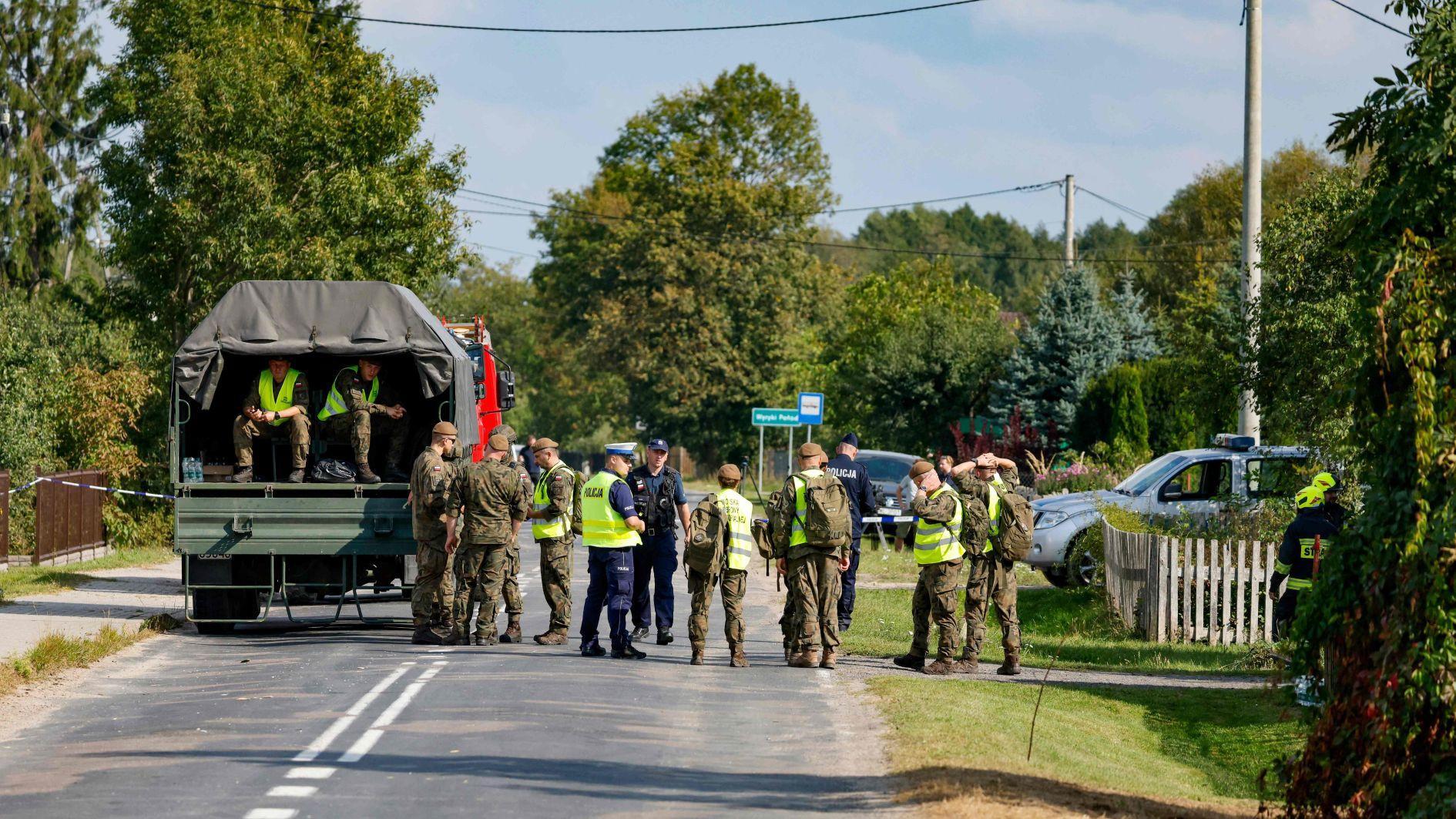 Tusk vows to press ahead with military modernization