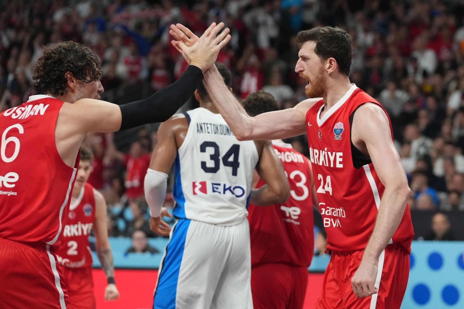 Türkiye take easy win over Greece to advance to EuroBasket 2025 final