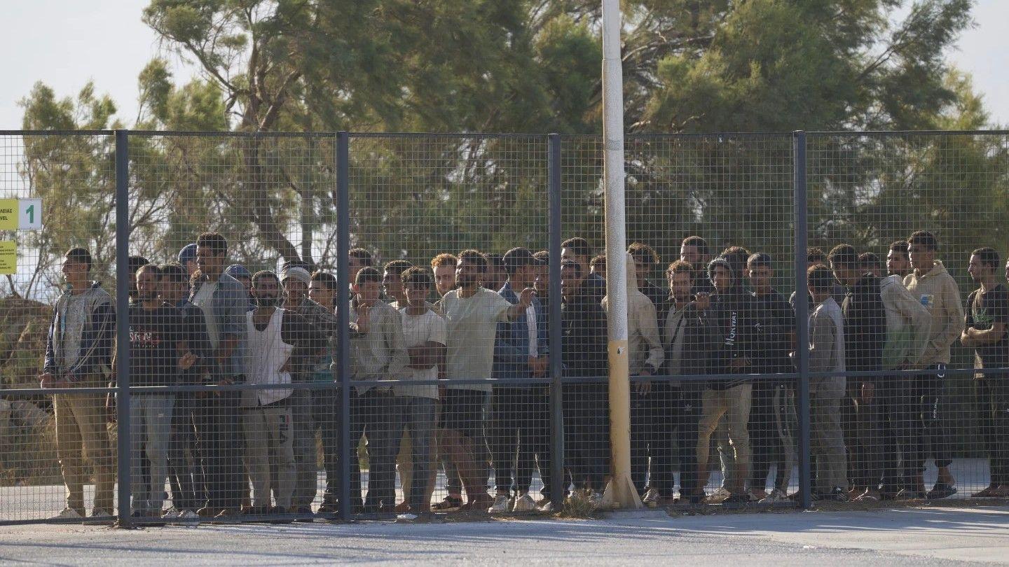 Greece replaces ‘irregular’ with ‘illegal’ in migration documents