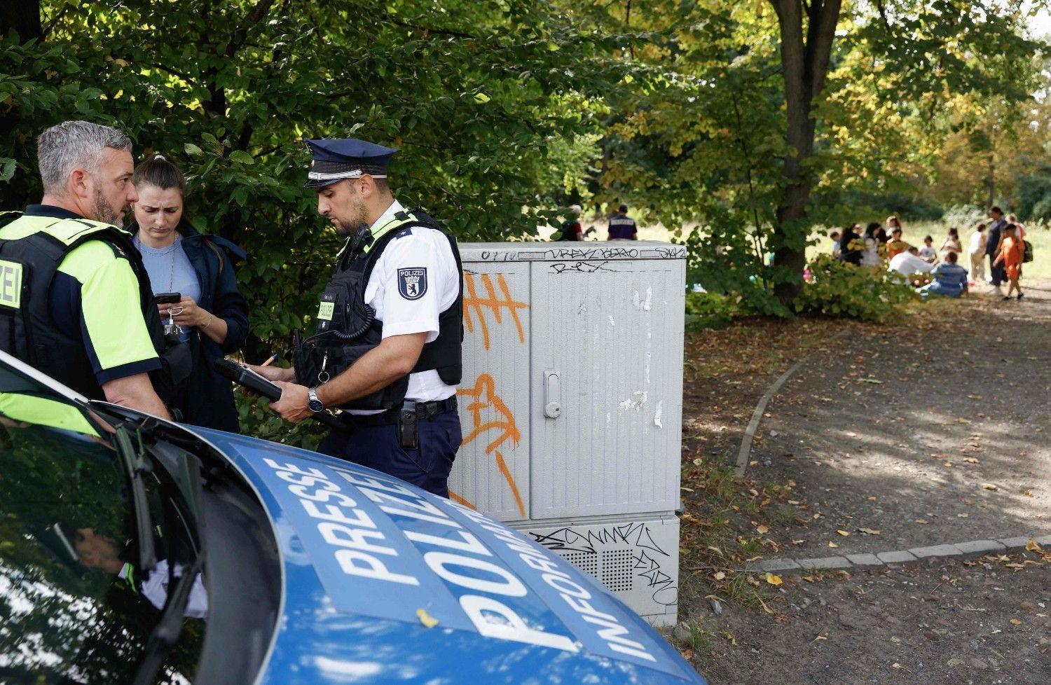 Germany raids suspected armed far-right group