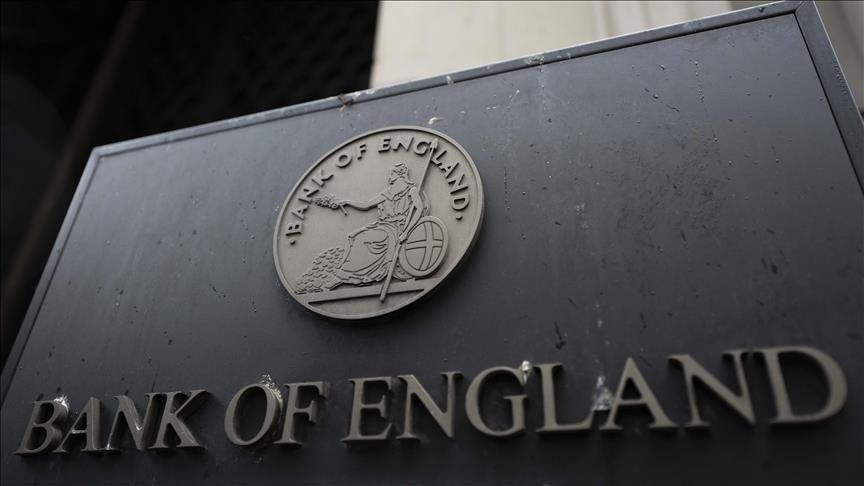 Bank of England holds rate as inflation stays high
