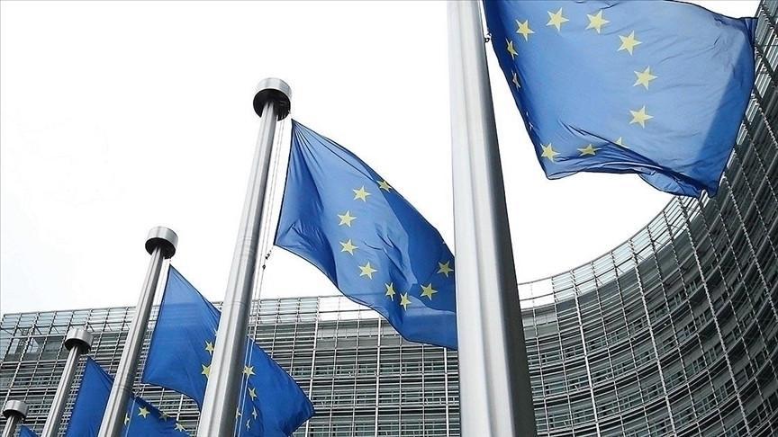 EU seeks to speed up Russian gas phase-out after Trump push