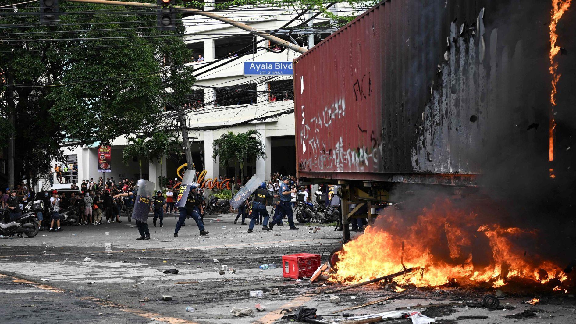 Filipinos protest flood control fraud