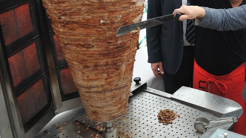Türkiye no longer seeks döner kebab bid in EU