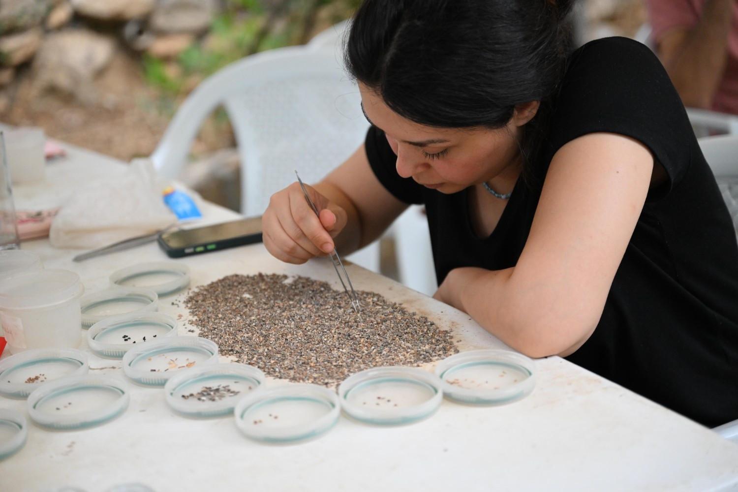 Epipaleolithic-era beads unearthed in Direkli Cave