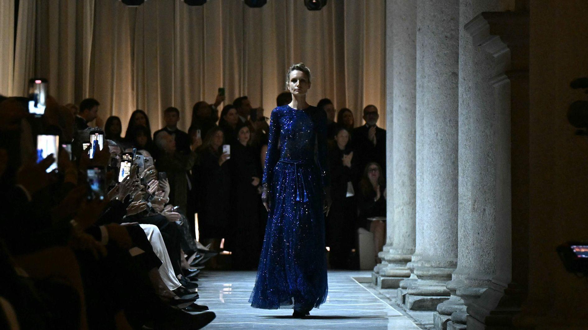 Armanis last collection shown in solemn runway show