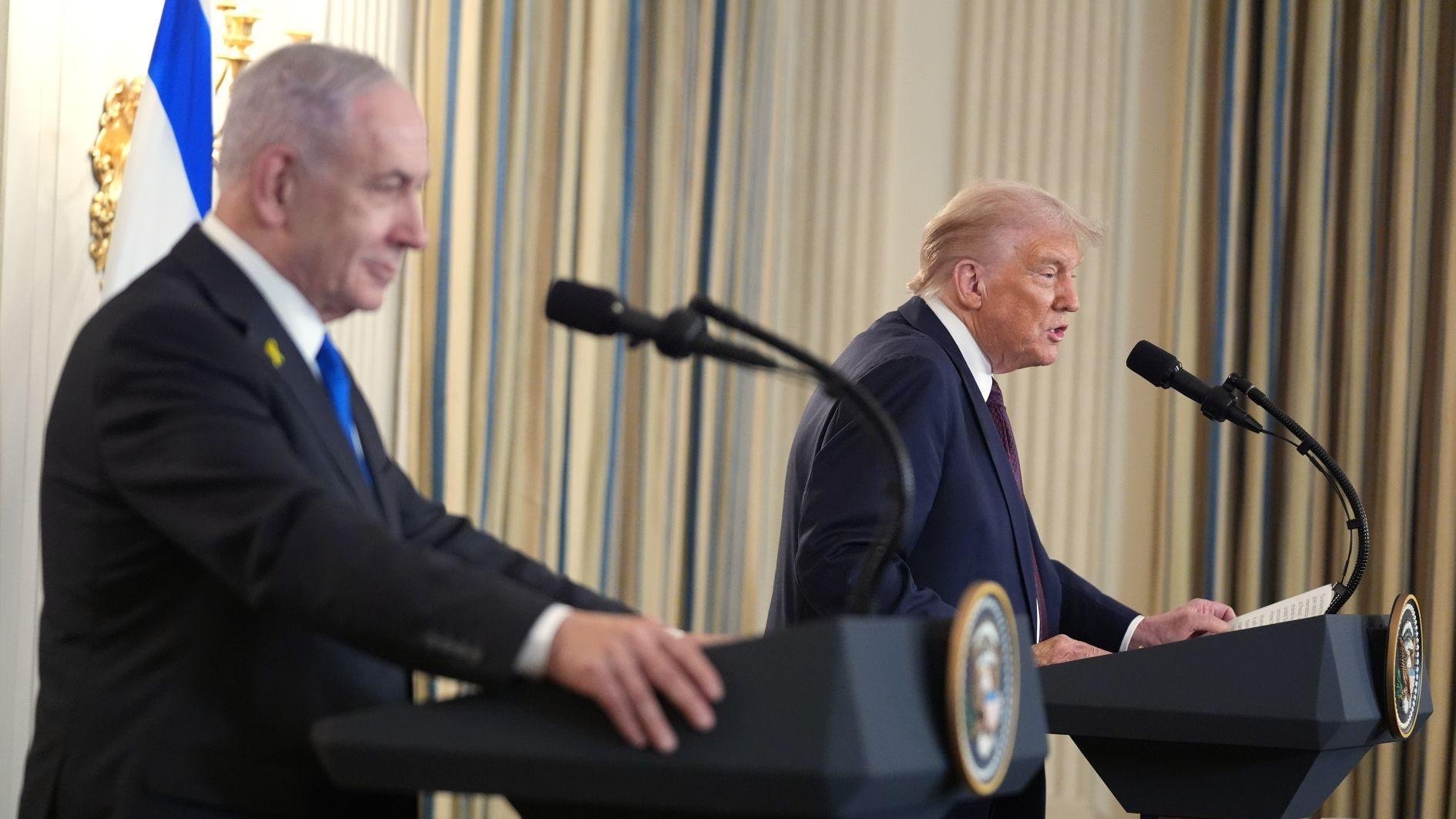 Trump announces Gaza peace plan, with Netanyahu backing