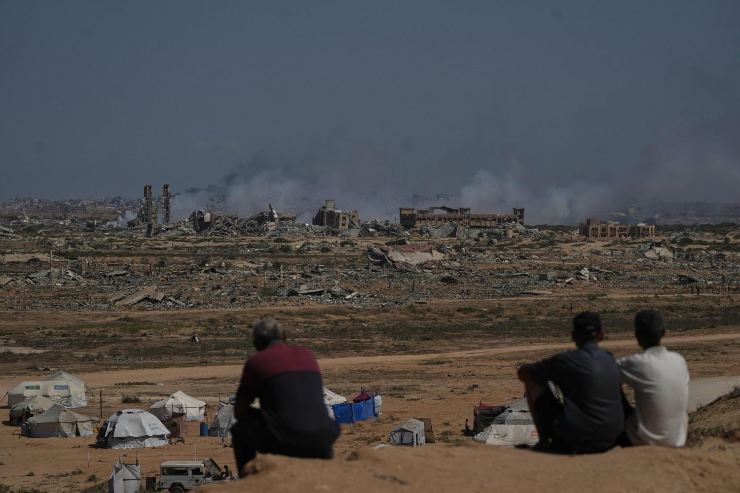 Israel troops still operating in Gaza after Trump, hostage family appeals