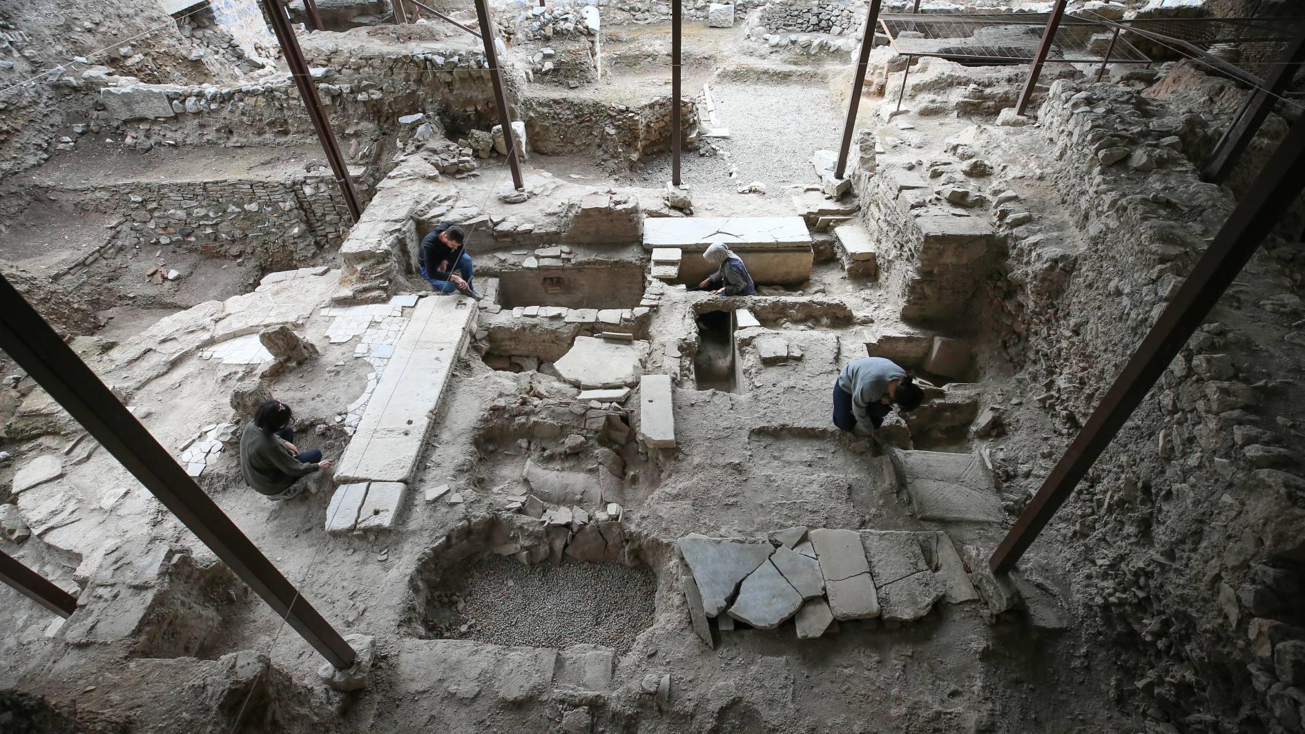 Remains of Byzantine chapel, Ottoman bath unearthed in İznik