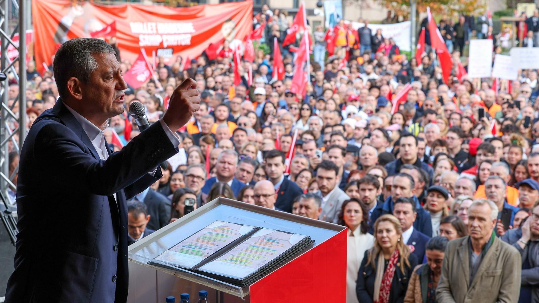 CHP rallies in Brussels to call for İmamoğlus release