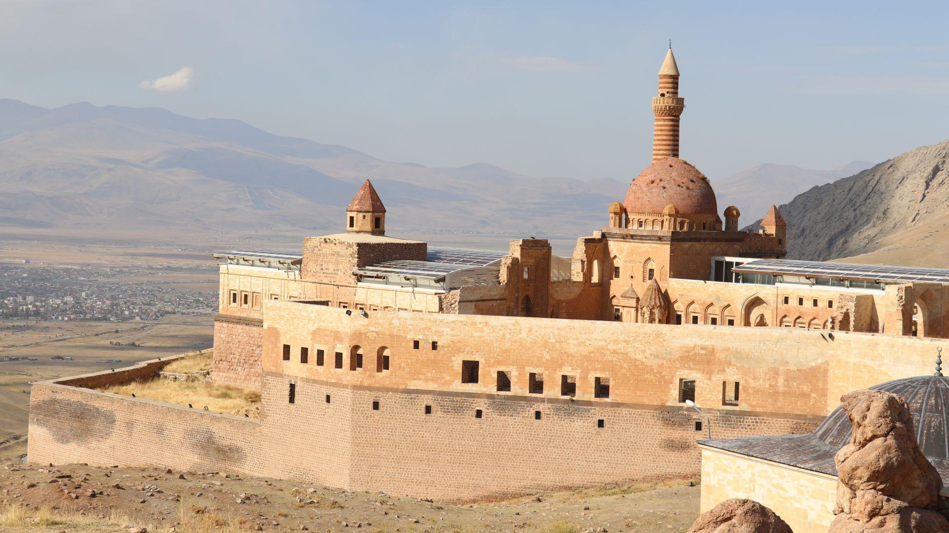 Work begins for İshak Paşa Palace’s UNESCO nomination