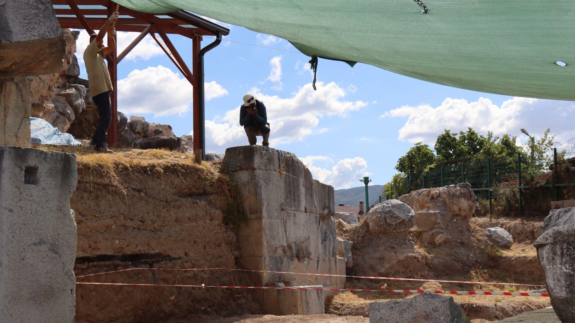 Excavations reveal new details at İznik’s Roman Theater