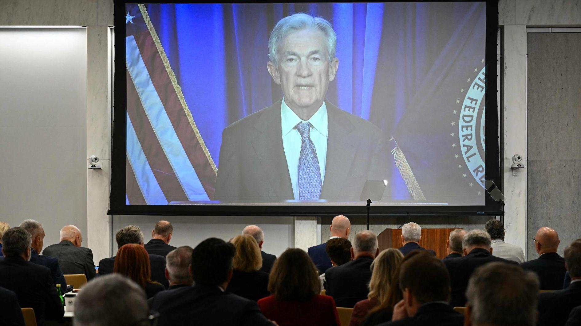 Fed flags concern about sharp slowdown in job creation