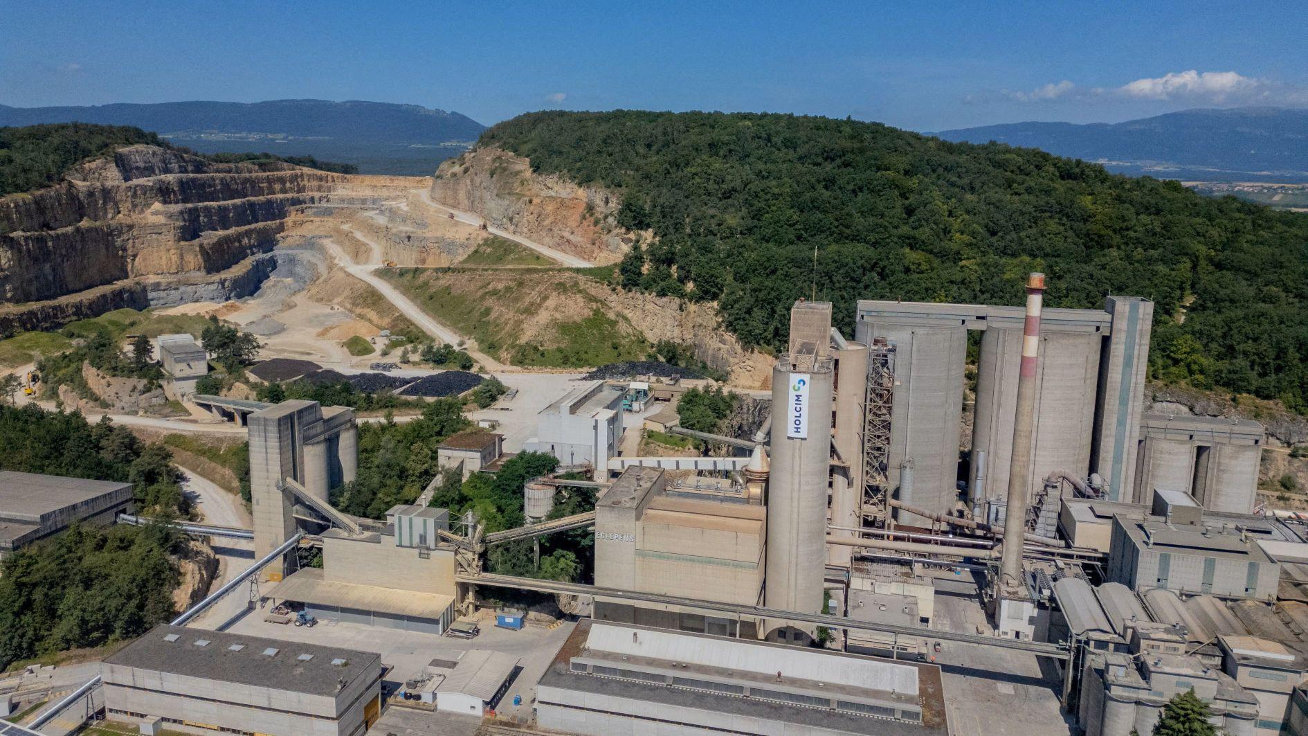 Swiss cement company Holcim to buy Germanys Xella