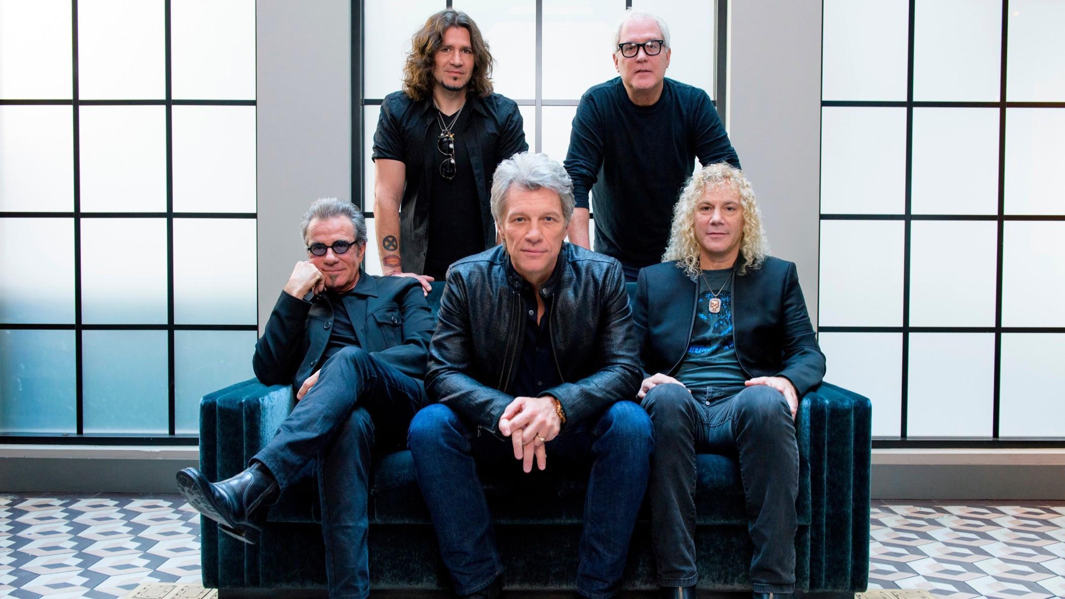 Bon Jovi announces first tour since vocal cord surgery