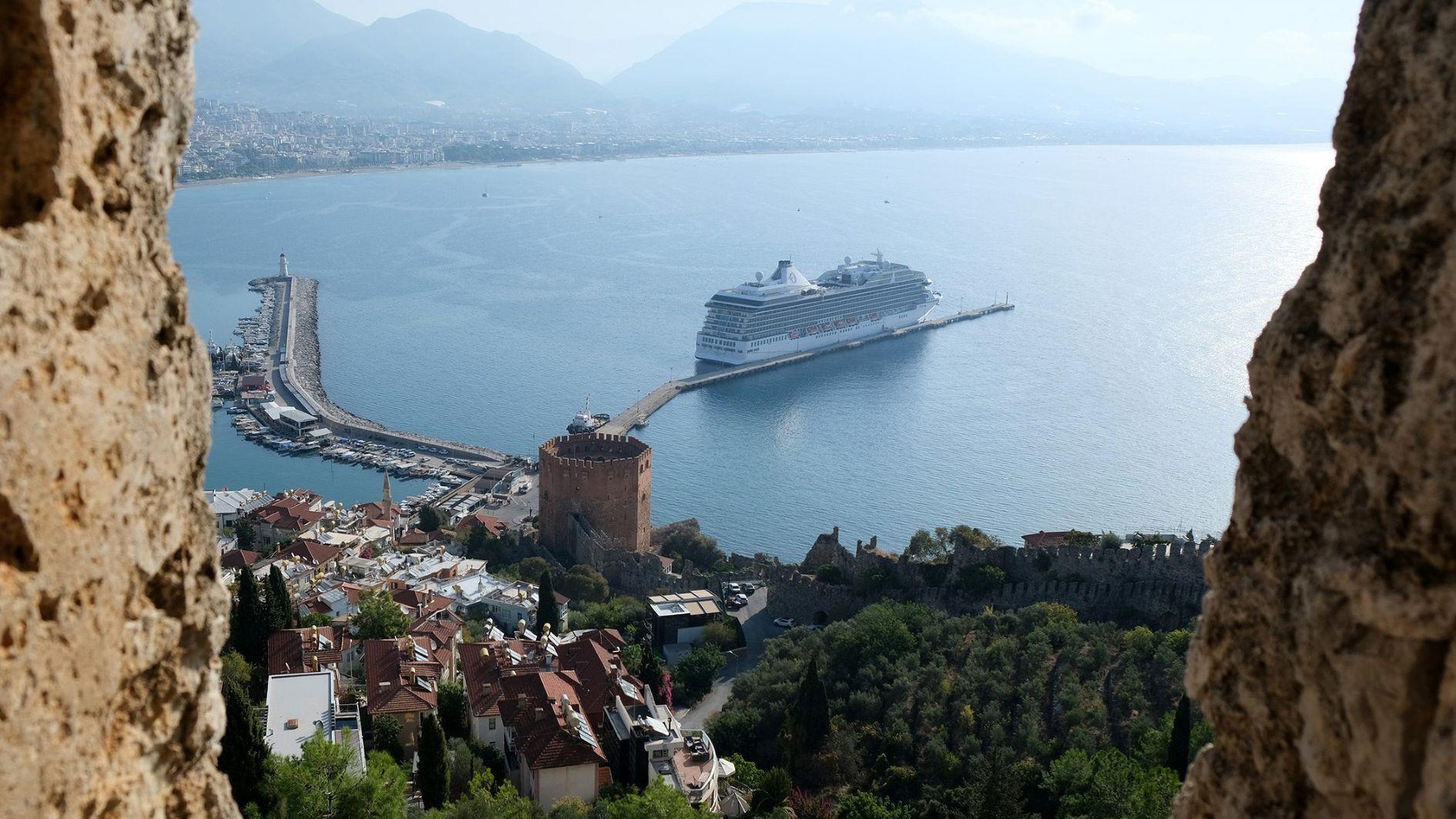 Tourism sector remains confident in meeting $63 bln target