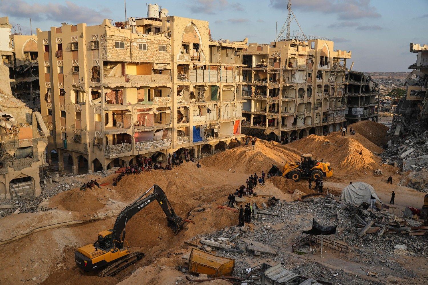 Israel insists it calls shots in Gaza despite truce
