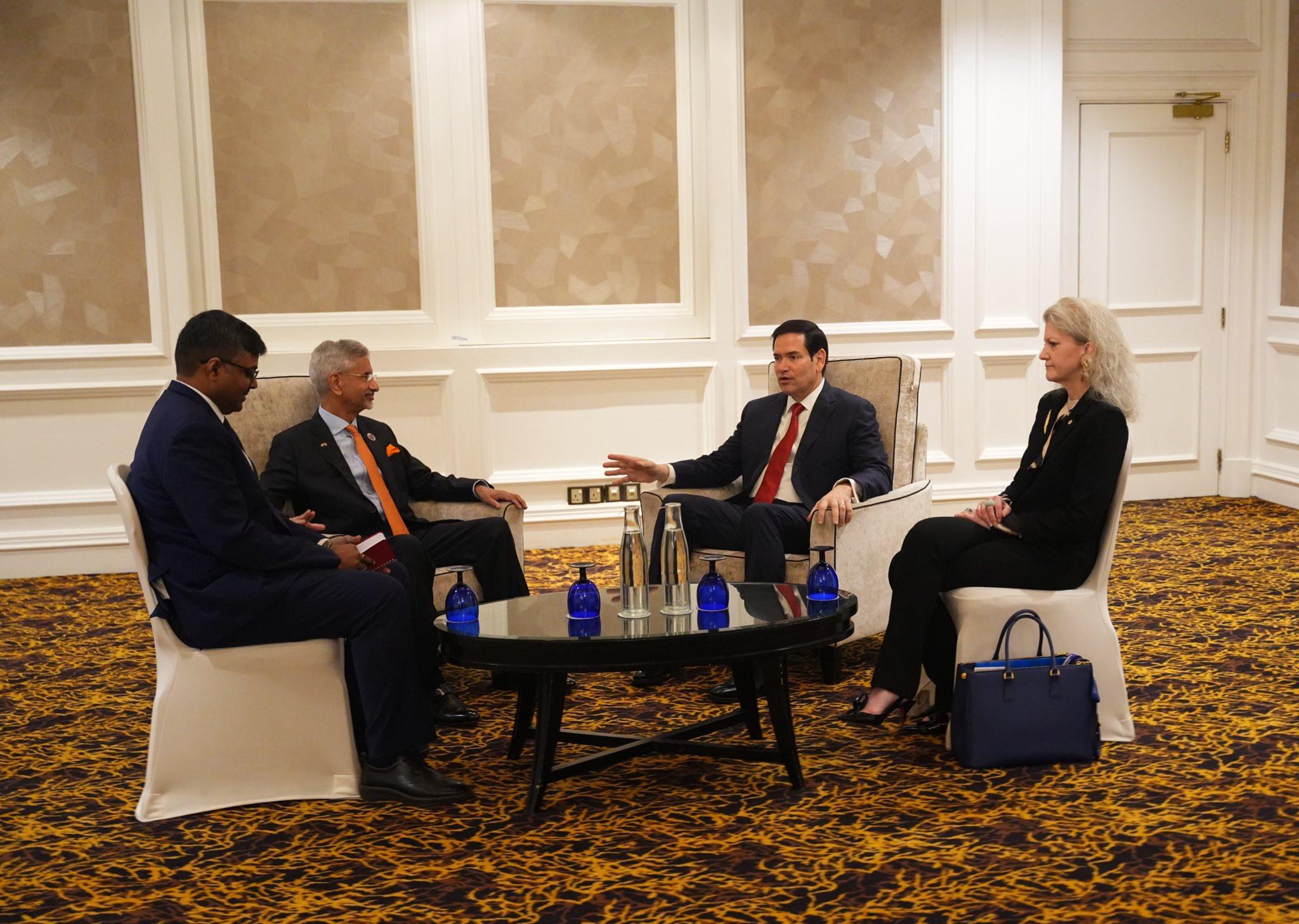 Top US, India officials discuss ties as trade rift drags on