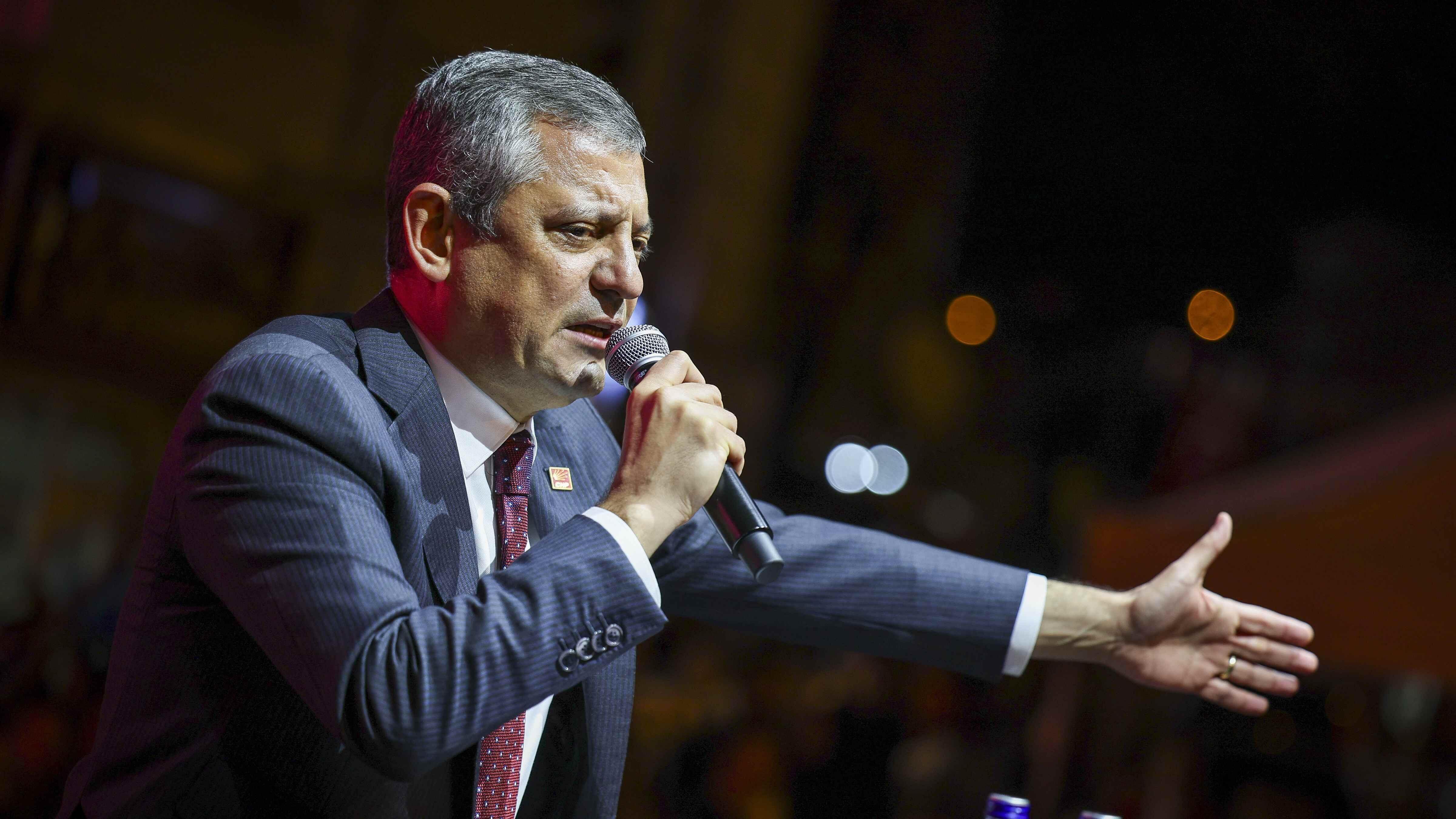 Özel vows to expand civil liberties under CHP rule