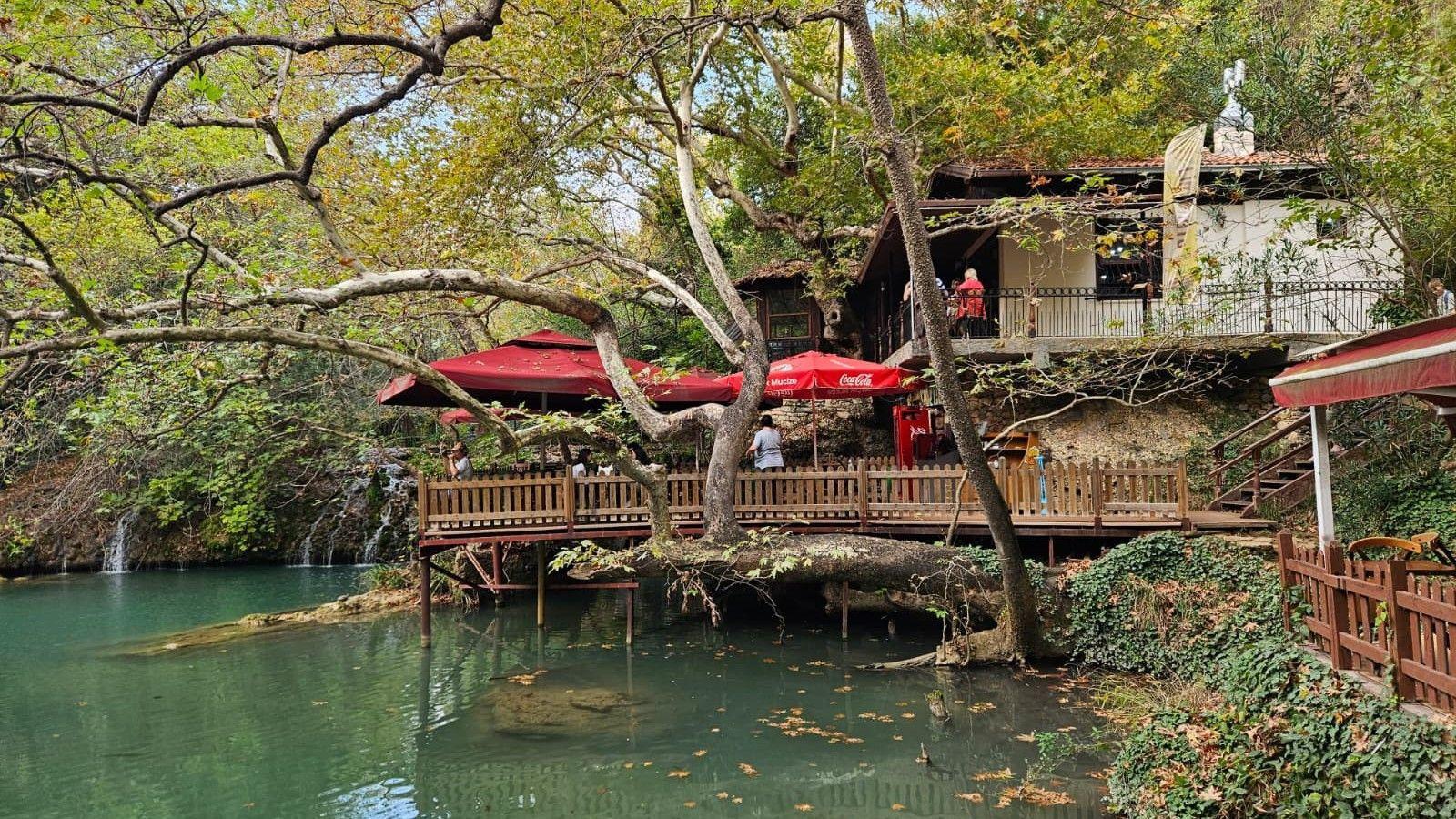 ‘Secret mansion’ of 1980 coup leader serves as cafe