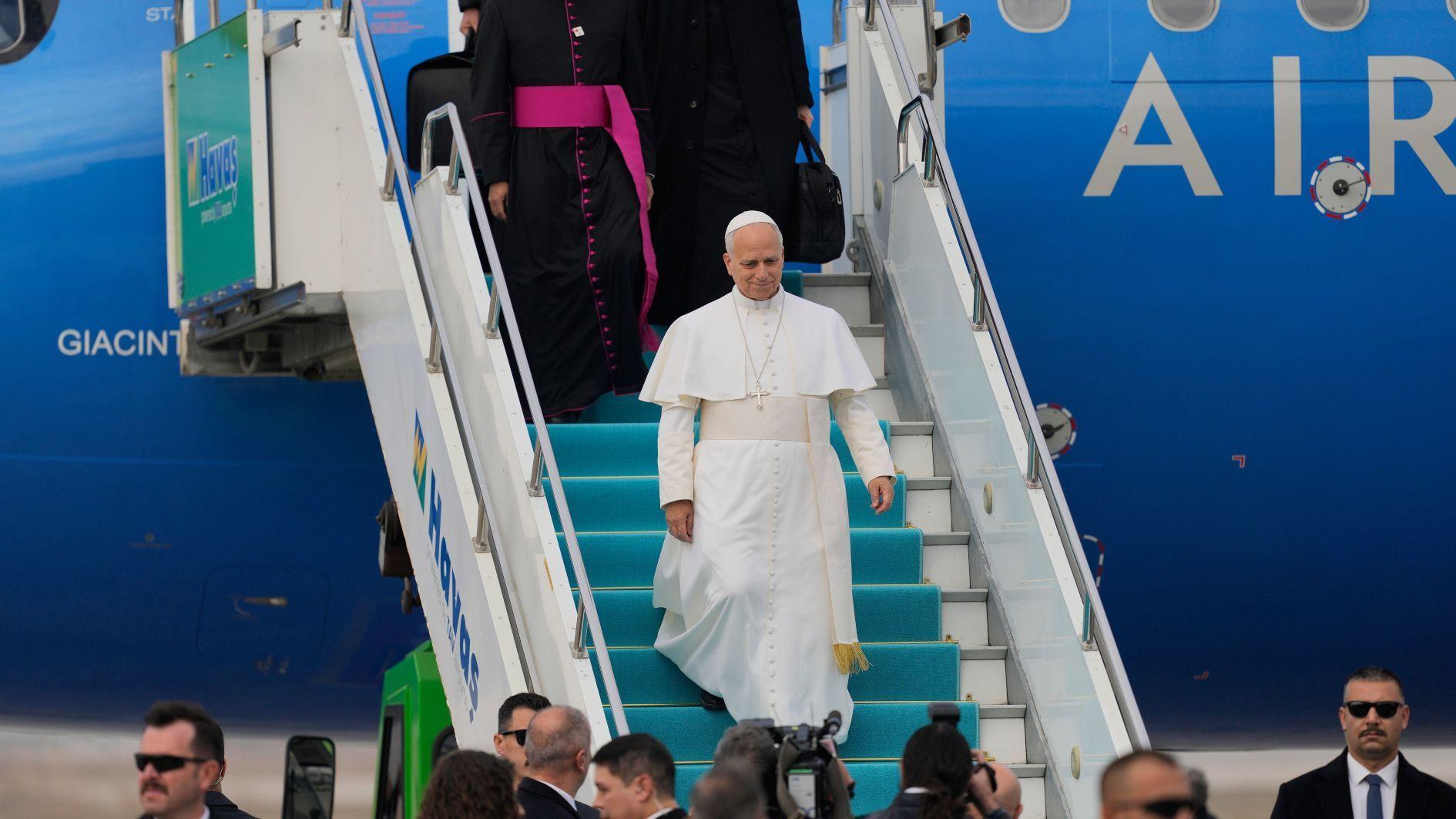 Pope arrives in Türkiye on his first foreign trip