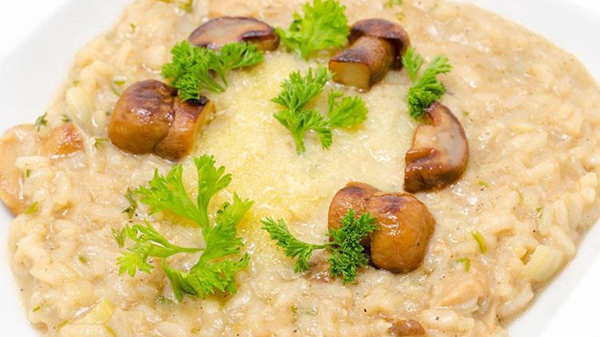 Mantarlı ve jambonlu risotto tarifi Pilav Tarifleri