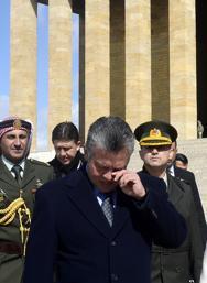 Jordanian King Abdullah moved to tears at Atatürk mausoleum