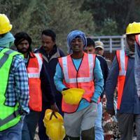 40 Workers Are Trapped In Indian Tunnel For 7th Day As Rescuers Wait