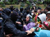 Georgians protest in last stand against foreign agent bill