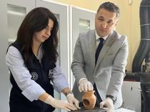 Microcrystalline wax protects artifacts from quakes