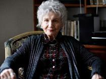 Nobel-winning short story author Munro dead at 92