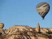 Chinese tourists flock to Cappadocia during annual holiday