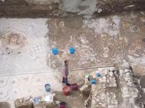 Roman mosaic unearthed in İznik under tight security
