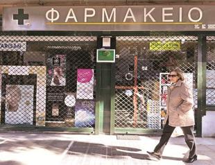 Greek pharmacists, doctors go on strike